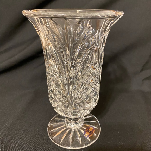 Vintage 1980’ Hand Cut Crystal Vase - Picture 1 of 4